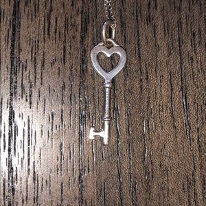 Tiff and co necklace